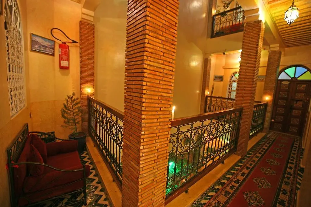Riad Taghazoute Marraquexe 3*,